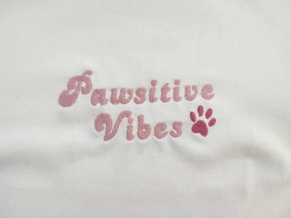 Pawsitive Vibes - Embroidered t-shirt